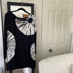 SOFT SURROUNDINGS Long-Sleeve Tie-Dye Black & White Swing / Trapeze Dress Size M